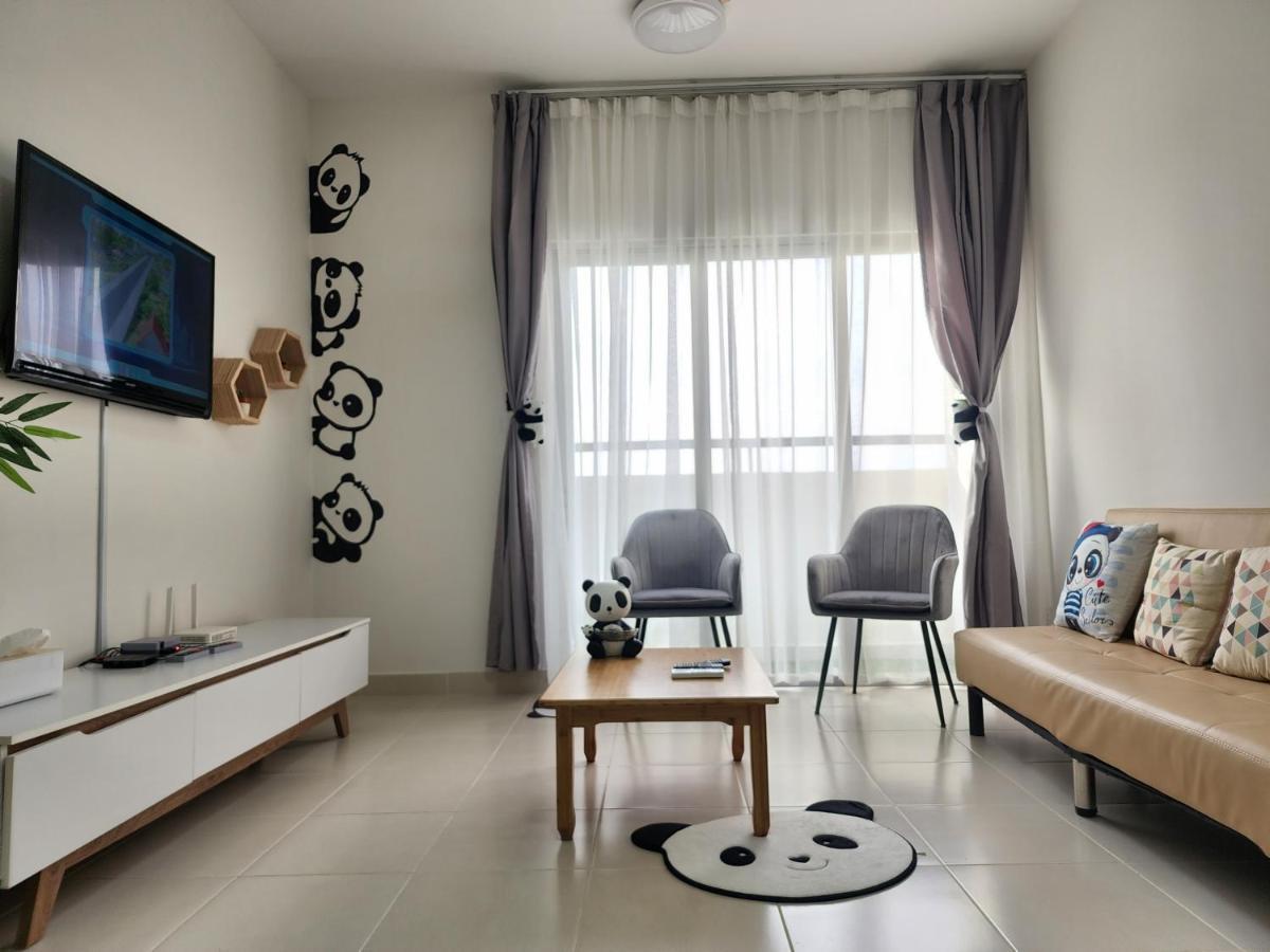 דירות Teluk Panglima Garang Netflix Panda House 3B2R Rimbayu Kota Kemuning With Atari Games מראה חיצוני תמונה