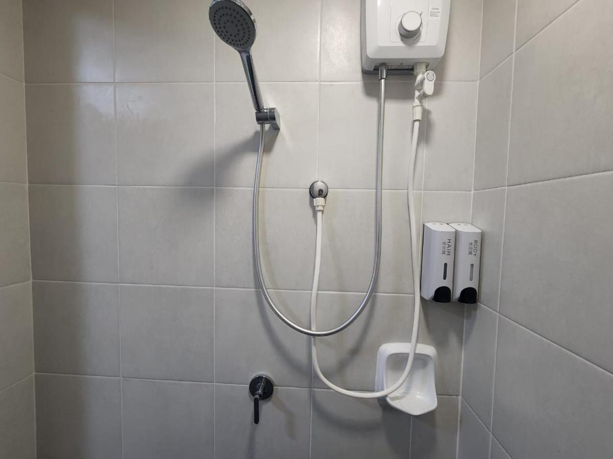 דירות Teluk Panglima Garang Netflix Panda House 3B2R Rimbayu Kota Kemuning With Atari Games מראה חיצוני תמונה